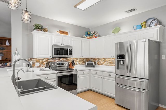 1732 Mountain Laurel View N, Kerrville, TX 78028