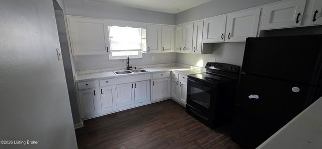 2420 Farnsley Rd, Louisville, KY 40216