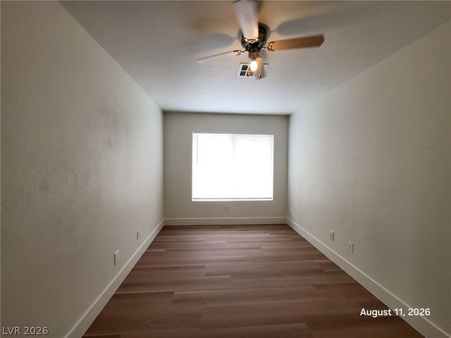 8475 Montana Stream Avenue, Las Vegas, NV 89113