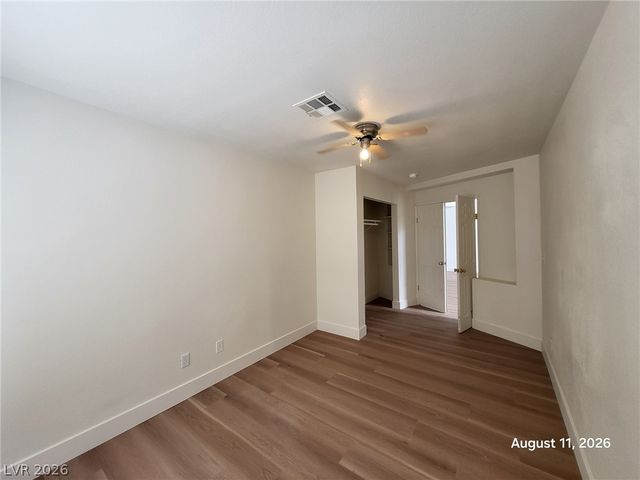 8475 Montana Stream Avenue, Las Vegas, NV 89113