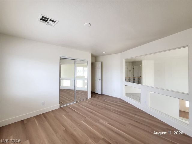 8475 Montana Stream Avenue, Las Vegas, NV 89113