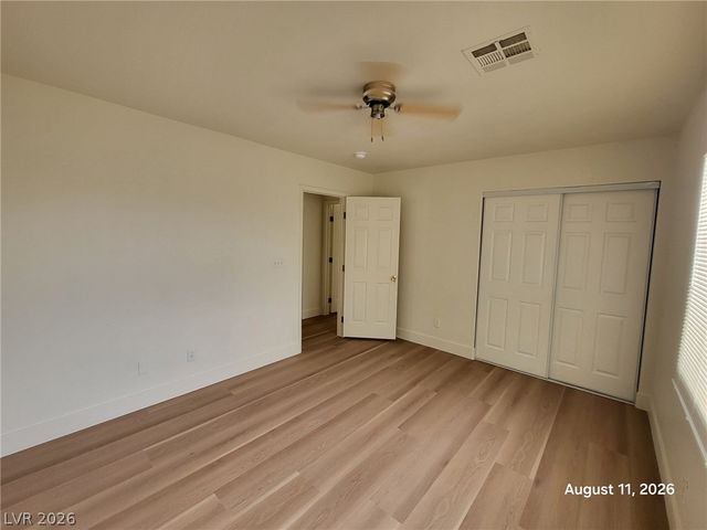 8475 Montana Stream Avenue, Las Vegas, NV 89113