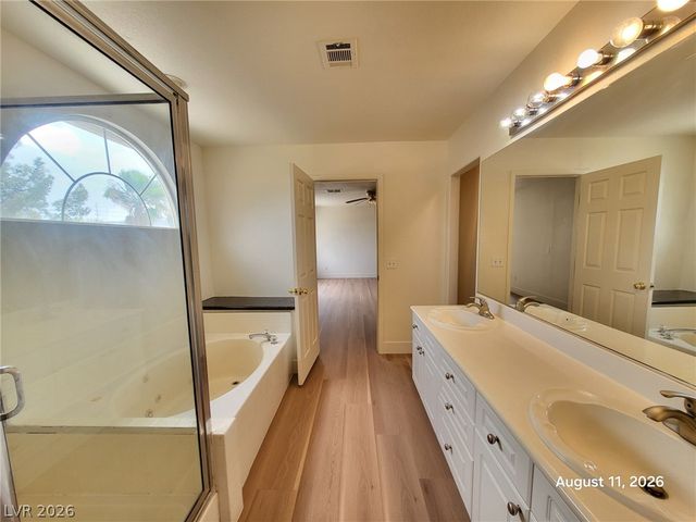 8475 Montana Stream Avenue, Las Vegas, NV 89113