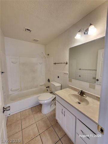 8475 Montana Stream Avenue, Las Vegas, NV 89113