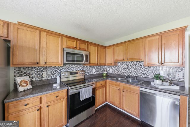 88 Middlebrook Drive, Cartersville, GA 30120