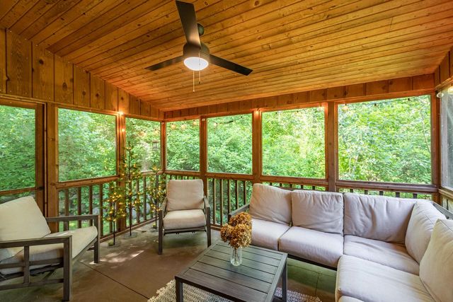 N6587 McCurdy ROAD, Holmen, WI 54636
