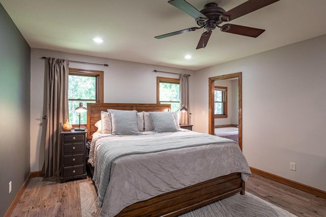N6587 McCurdy ROAD, Holmen, WI 54636