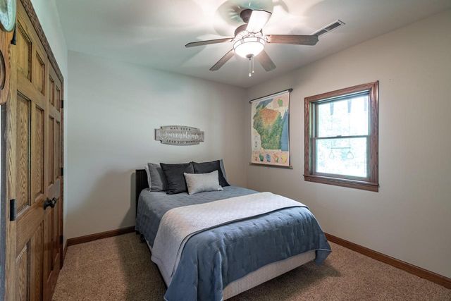 N6587 McCurdy ROAD, Holmen, WI 54636