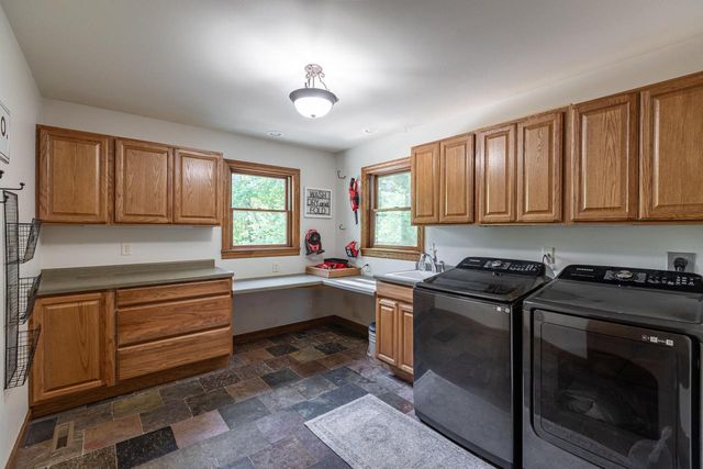 N6587 McCurdy ROAD, Holmen, WI 54636
