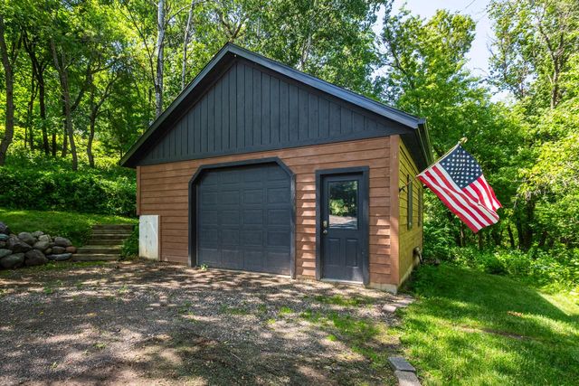 N6587 McCurdy ROAD, Holmen, WI 54636
