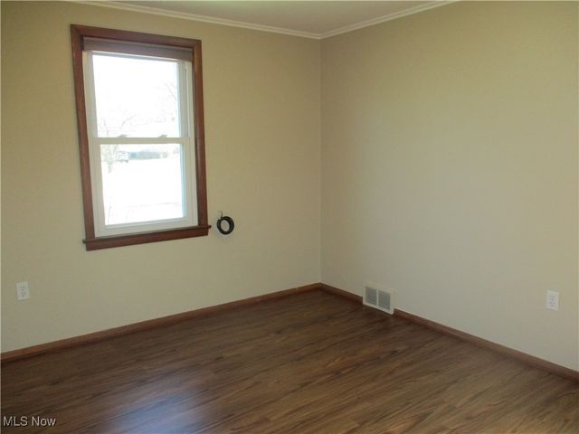 32402 Bainbridge Road, Solon, OH 44139