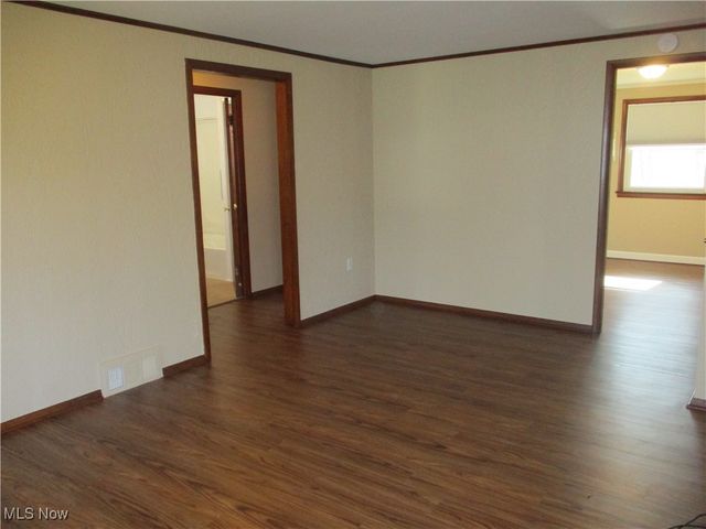 32402 Bainbridge Road, Solon, OH 44139