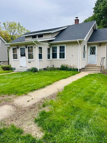 10 Park St, Auburn, MA 01501