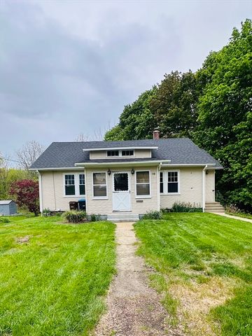 10 Park St, Auburn, MA 01501