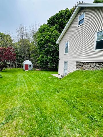 10 Park St, Auburn, MA 01501