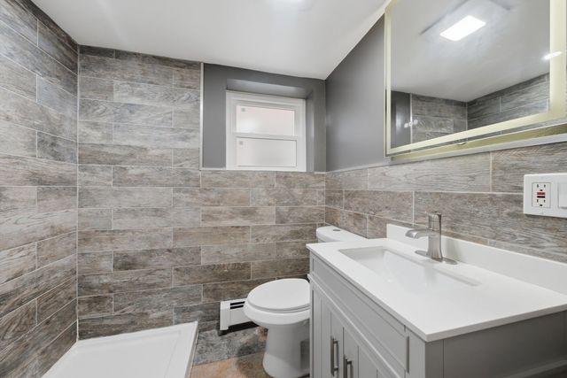 5759 N Elston Avenue, Chicago, IL 60646