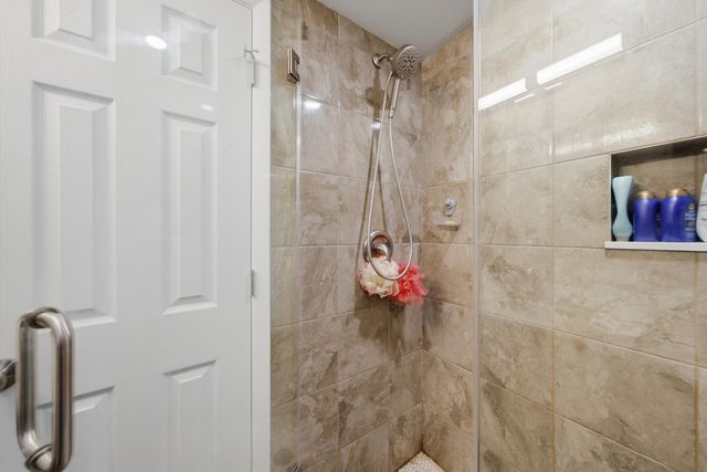 5759 N Elston Avenue, Chicago, IL 60646