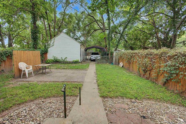 417 Vattier, Manhattan, KS 66502