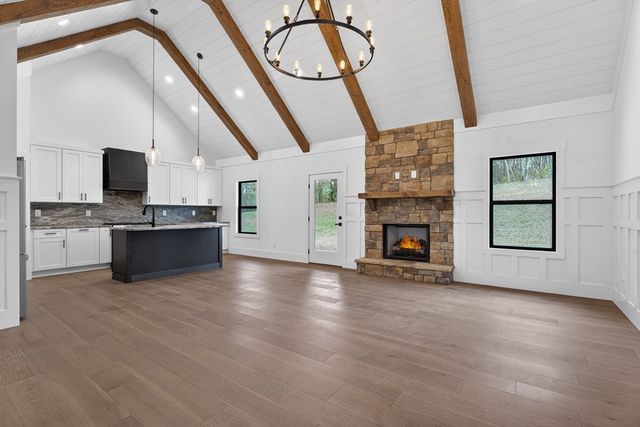37 Ellie Way, Ellijay, GA 30536