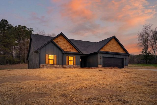 37 Ellie Way, Ellijay, GA 30536