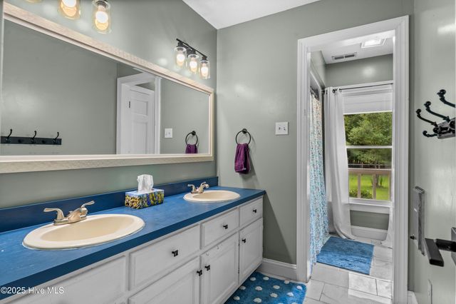 542 Chief Court, Jacksonville, NC 28546
