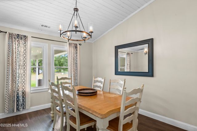 542 Chief Court, Jacksonville, NC 28546