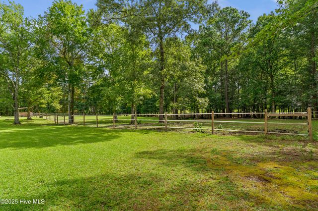 542 Chief Court, Jacksonville, NC 28546