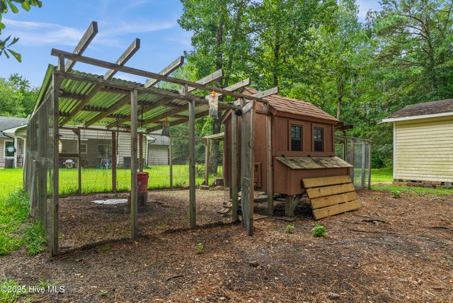 542 Chief Court, Jacksonville, NC 28546