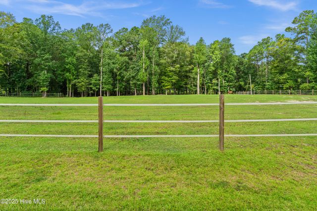 542 Chief Court, Jacksonville, NC 28546