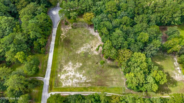 542 Chief Court, Jacksonville, NC 28546
