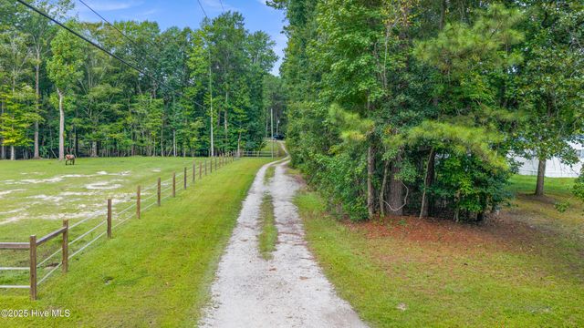 542 Chief Court, Jacksonville, NC 28546