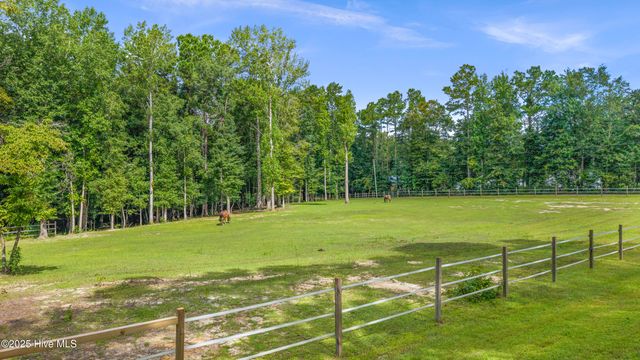 542 Chief Court, Jacksonville, NC 28546