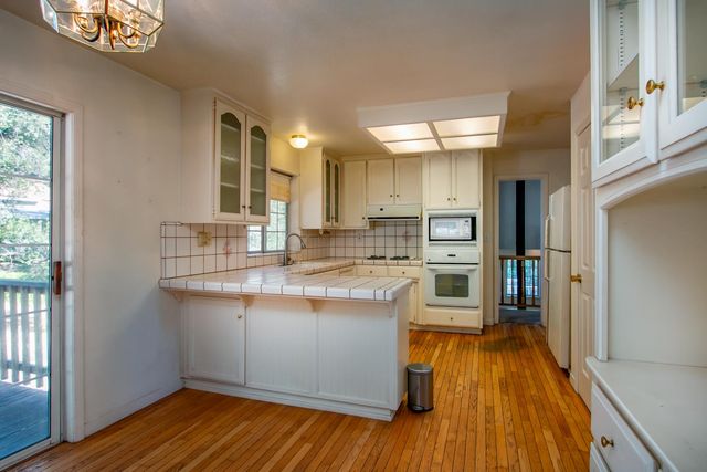 1487 Country Club Dr, Placerville, CA 95667