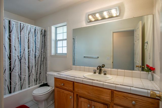 1487 Country Club Dr, Placerville, CA 95667