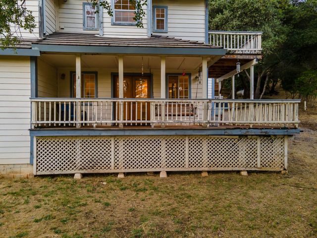 1487 Country Club Dr, Placerville, CA 95667