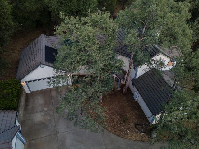 1487 Country Club Dr, Placerville, CA 95667