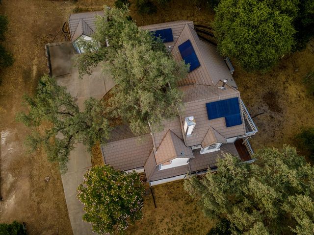 1487 Country Club Dr, Placerville, CA 95667