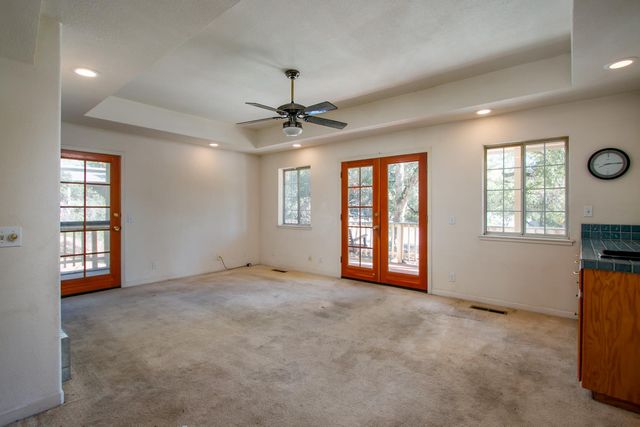 1487 Country Club Dr, Placerville, CA 95667