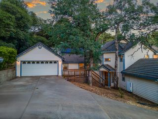 1487 Country Club Dr, Placerville, CA 95667