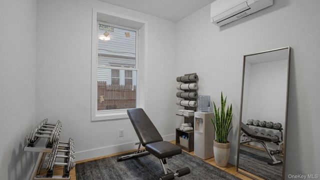 679 E 221st Street, Bronx, NY 10467