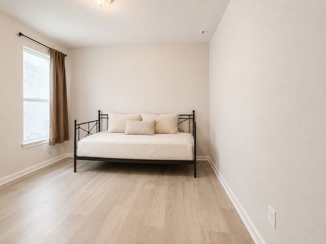 639 Congressional Avenue, Red Oak, TX 75154