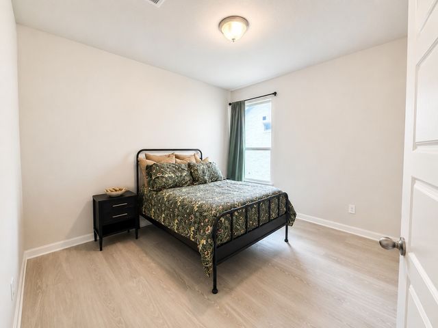 639 Congressional Avenue, Red Oak, TX 75154