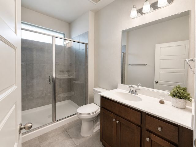 639 Congressional Avenue, Red Oak, TX 75154