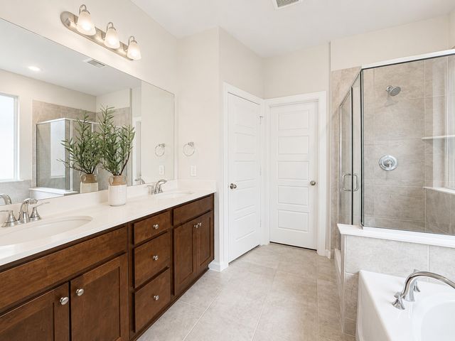 639 Congressional Avenue, Red Oak, TX 75154