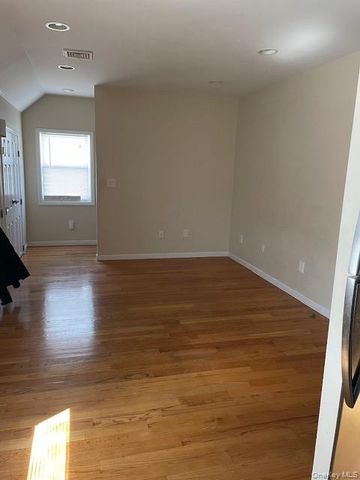 26 E Hawthorne Avenue, Valley Stream, NY 11580