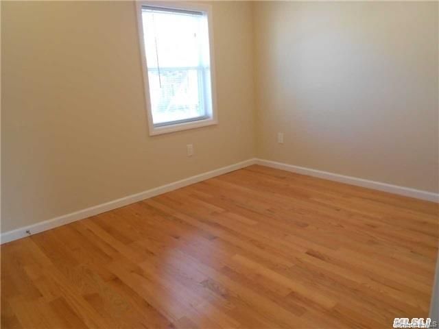 26 E Hawthorne Avenue, Valley Stream, NY 11580