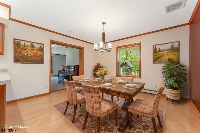 65 Summerfield Rd, White Twp., NJ 07823