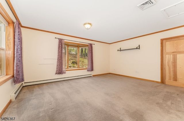 65 Summerfield Rd, White Twp., NJ 07823