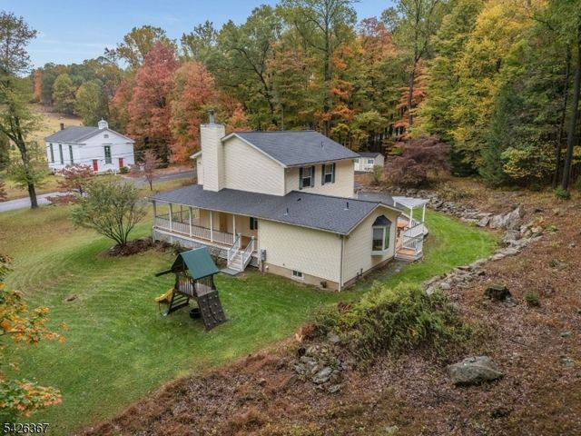 65 Summerfield Rd, White Twp., NJ 07823