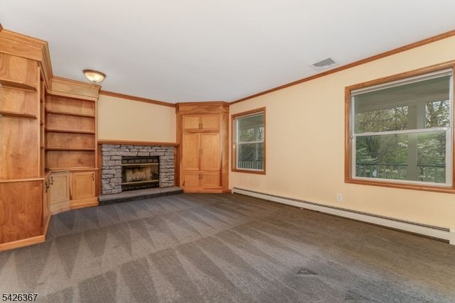 65 Summerfield Rd, White Twp., NJ 07823